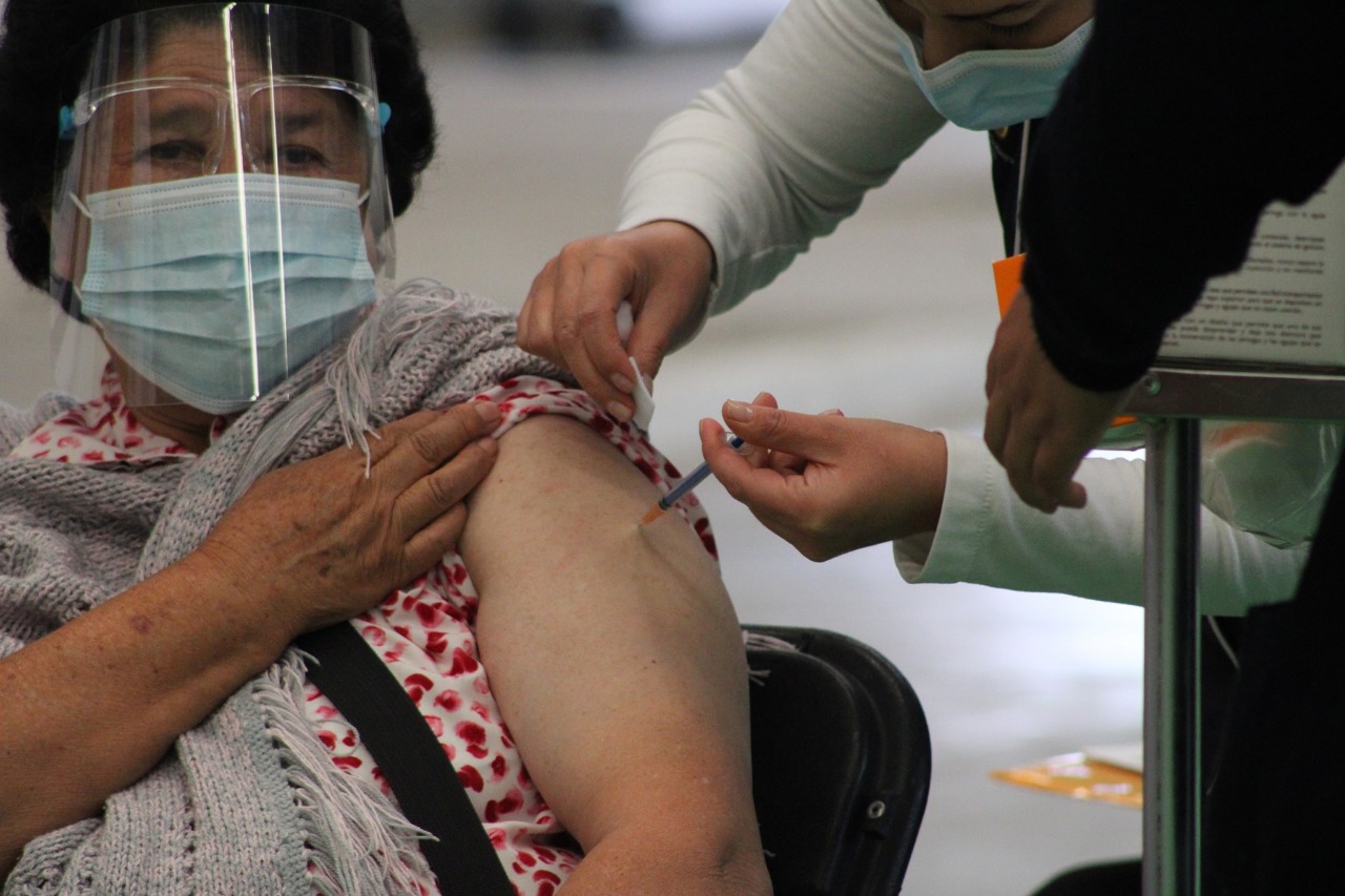 Martes inicia vacunación de personas de 50 a 59 años en Mineral de la Reforma