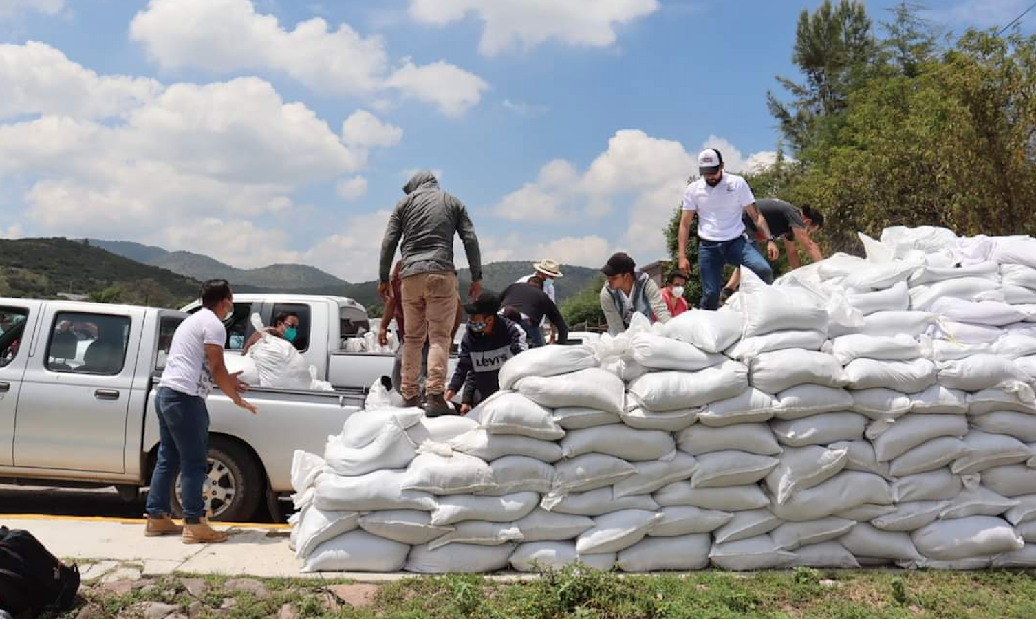 En Tepeji realizan trabajos preventivos para evitar inundaciones
