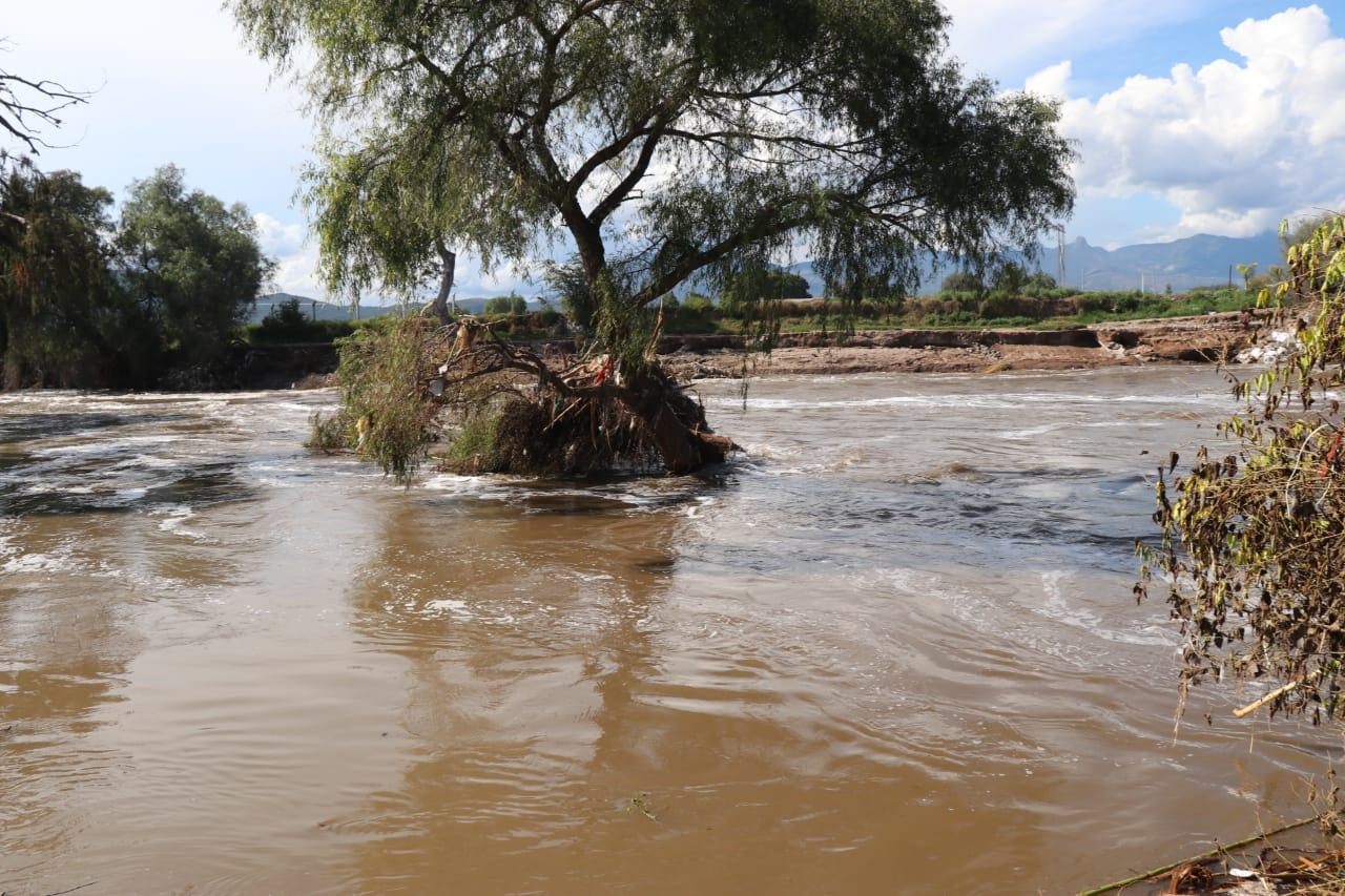 Alerta en Ixmiquilpan por aumento de Río Tula