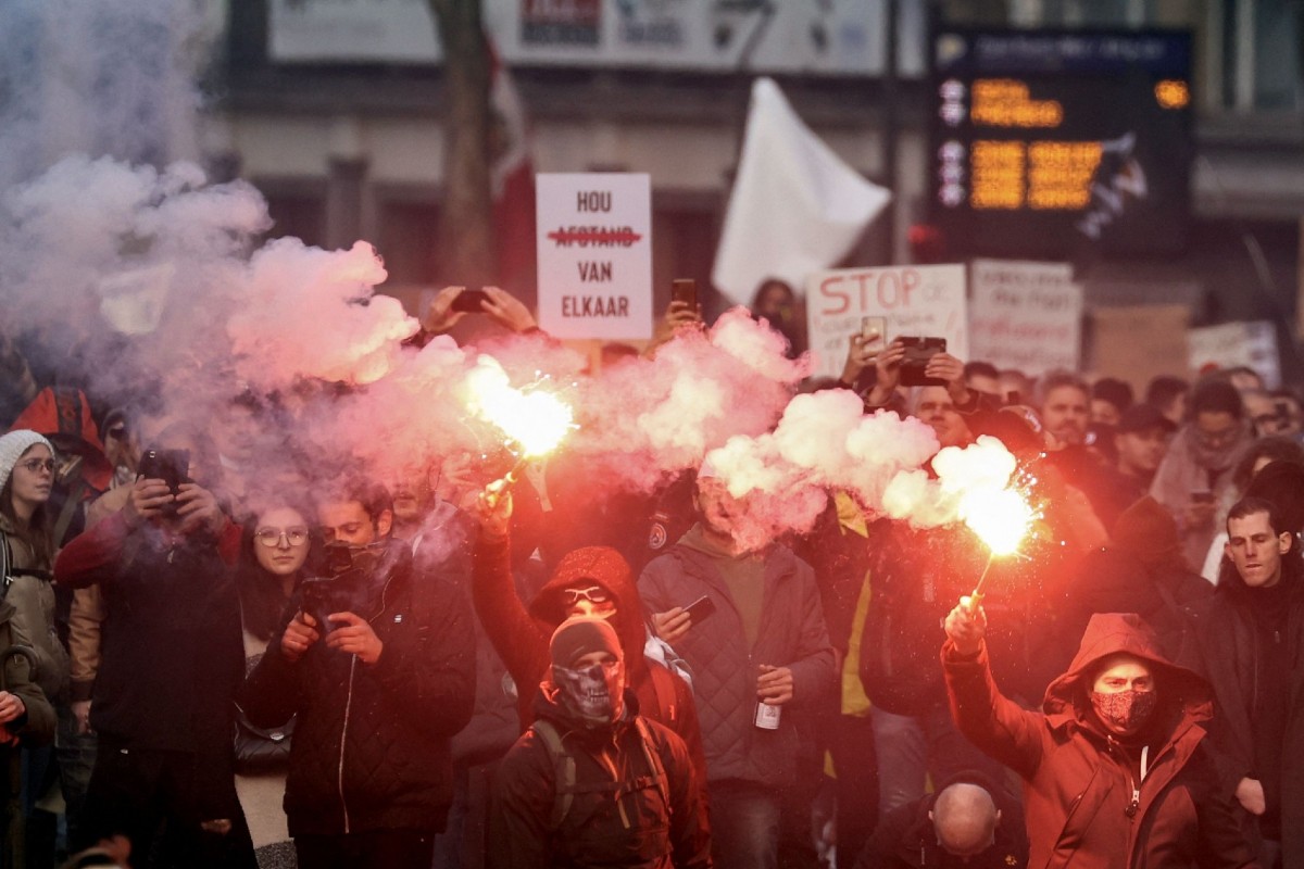 europa-covid-19-protestas-vacunacion-pasaporte1