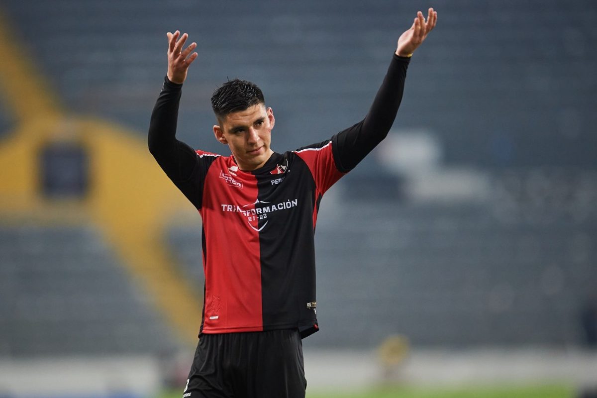 jesus-angulo-futbolista-tigres-covid-19