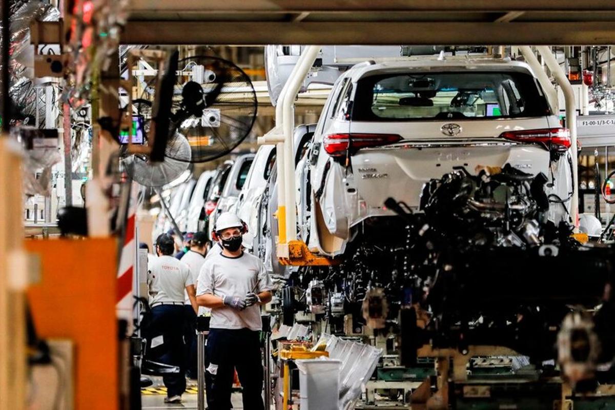 automoviles-industria-ventas-mexico-2021