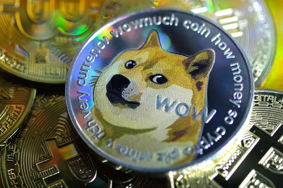dogecoin-elon-musk-criptomonedas-tuit-tesla