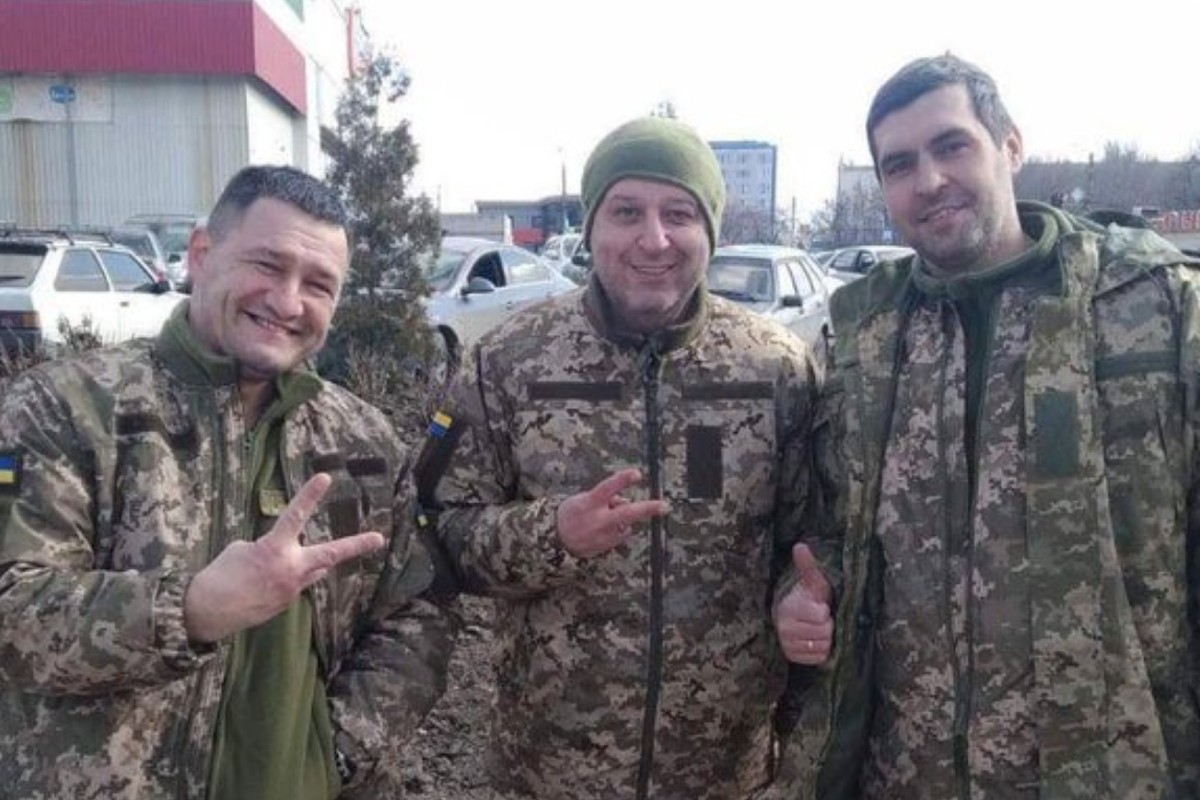 yuri-vernydub-director-tecnico-futbol-ucrania-voluntarios-ejercito