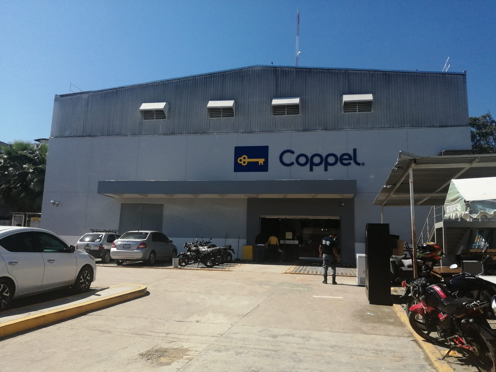 Inauguran la tienda 11 de Coppel en Ahome