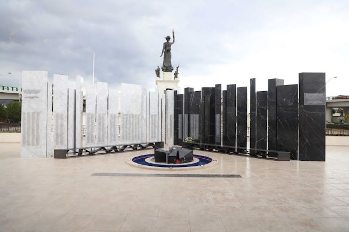 inscripcion-monumento-memorial-ecumenico-covid-pandemia