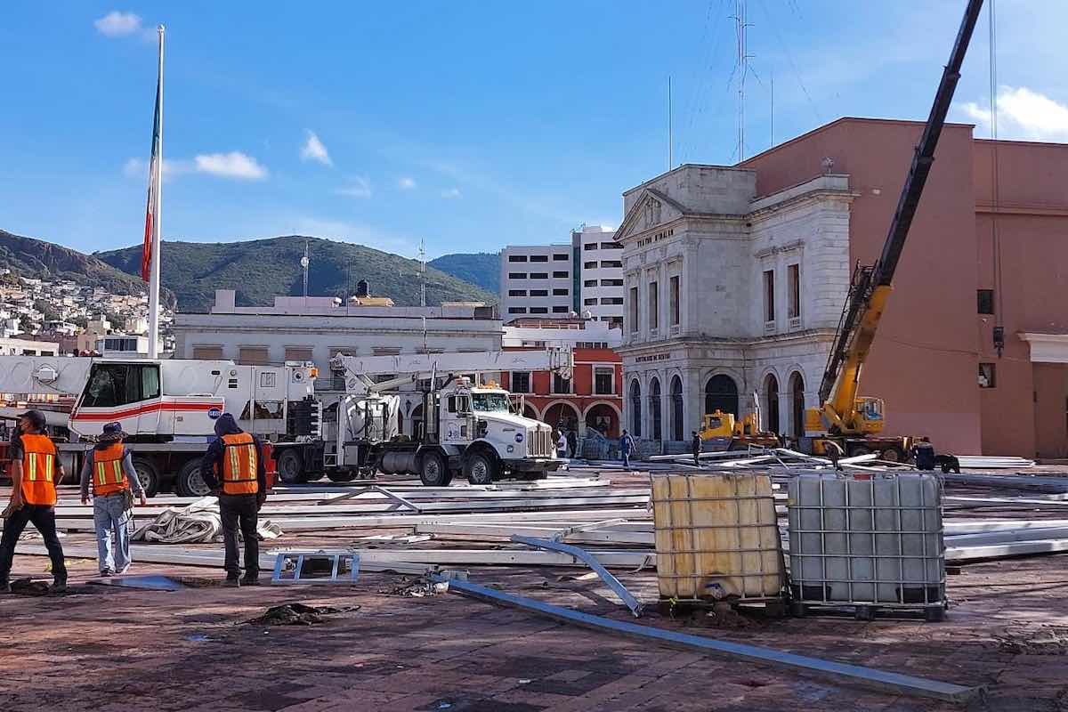 cae-estructura-protesta-julio-menchaca-pachuca