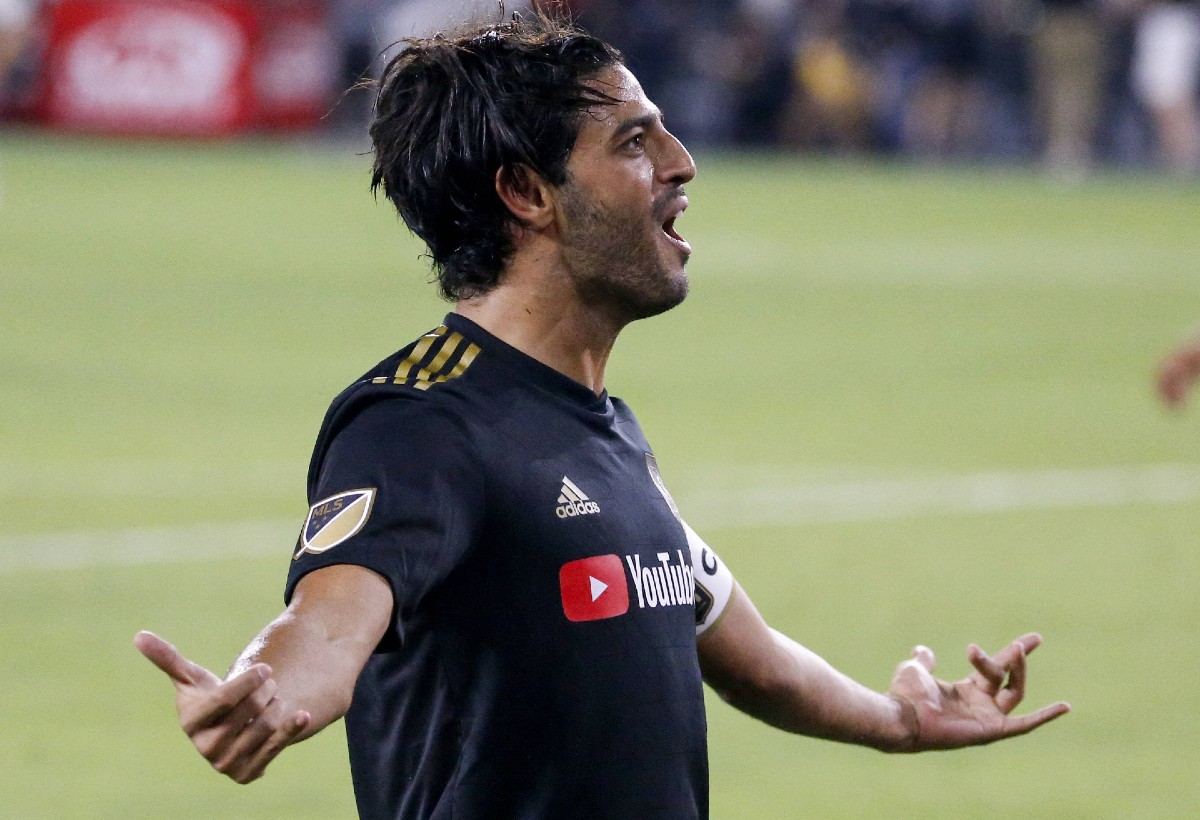 carlos-vela-fifa-2023-videojuego 1