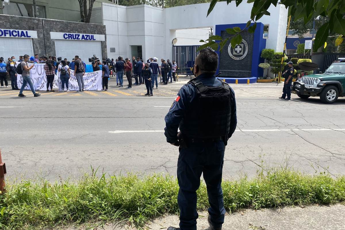 cruz-azul-aficionados-enfadar-derrota 1