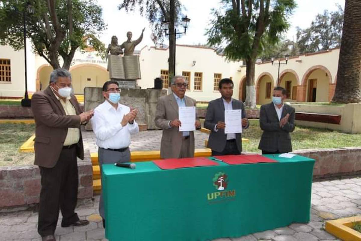 firma-contrato-comodato-upfim-seph