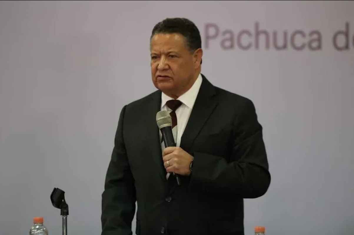 menchaca-rendir-protesta-gobernador-plaza-juarez