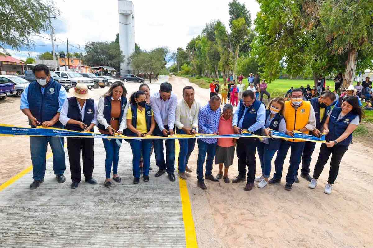 inauguran-paso-vehicular-campo-futbol-benito-juarez