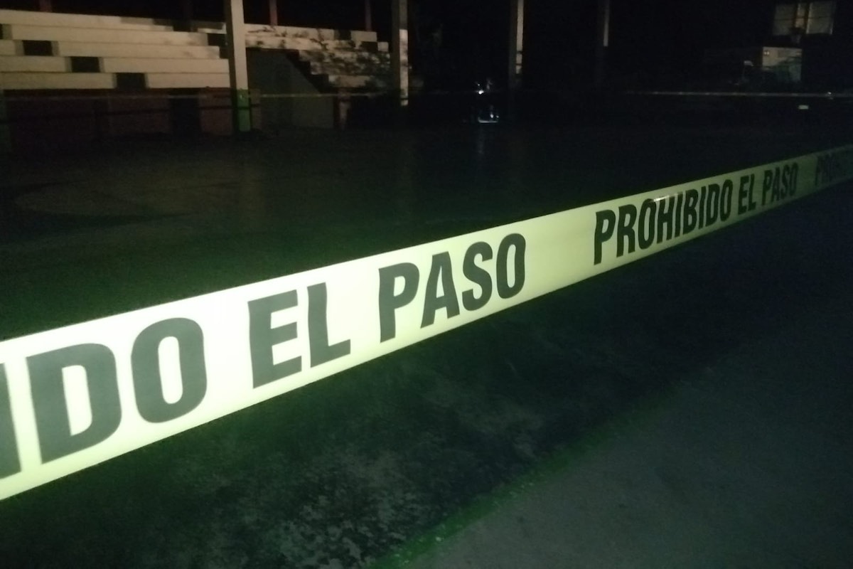 muere-en-cancha-jugar-partido-basquetbol-huejutla