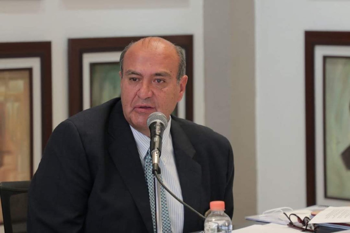 seph-uniformes-alumnos-educacion-basico-medio-superior