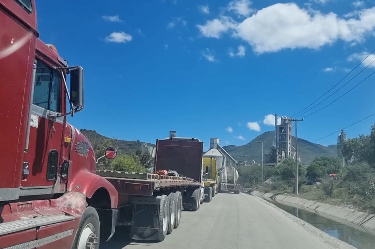 transportistas-piden-fortaleza-trabajo-atotonilco-tula