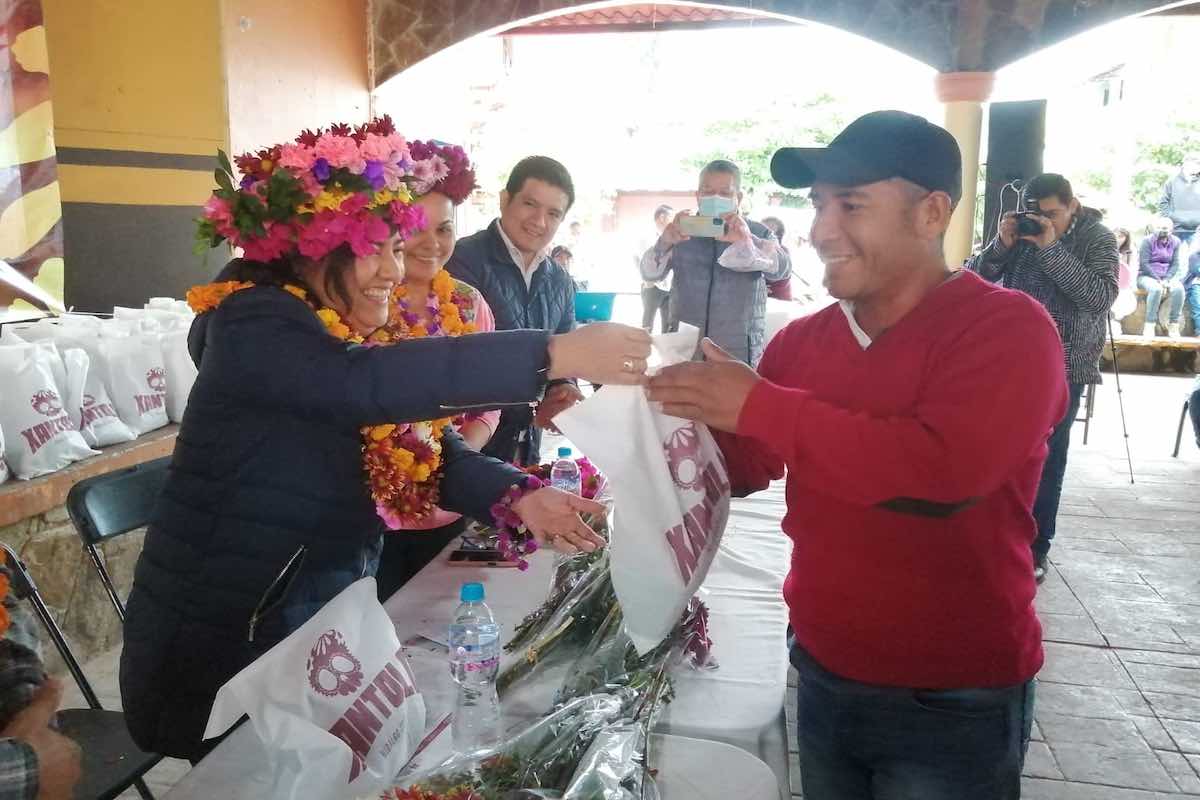 paquetes-cacao-azucar-entregaran-huasteca