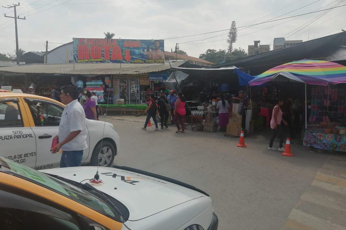 tianguistas-violentan-permiso-gobierno-municipal-huejutla