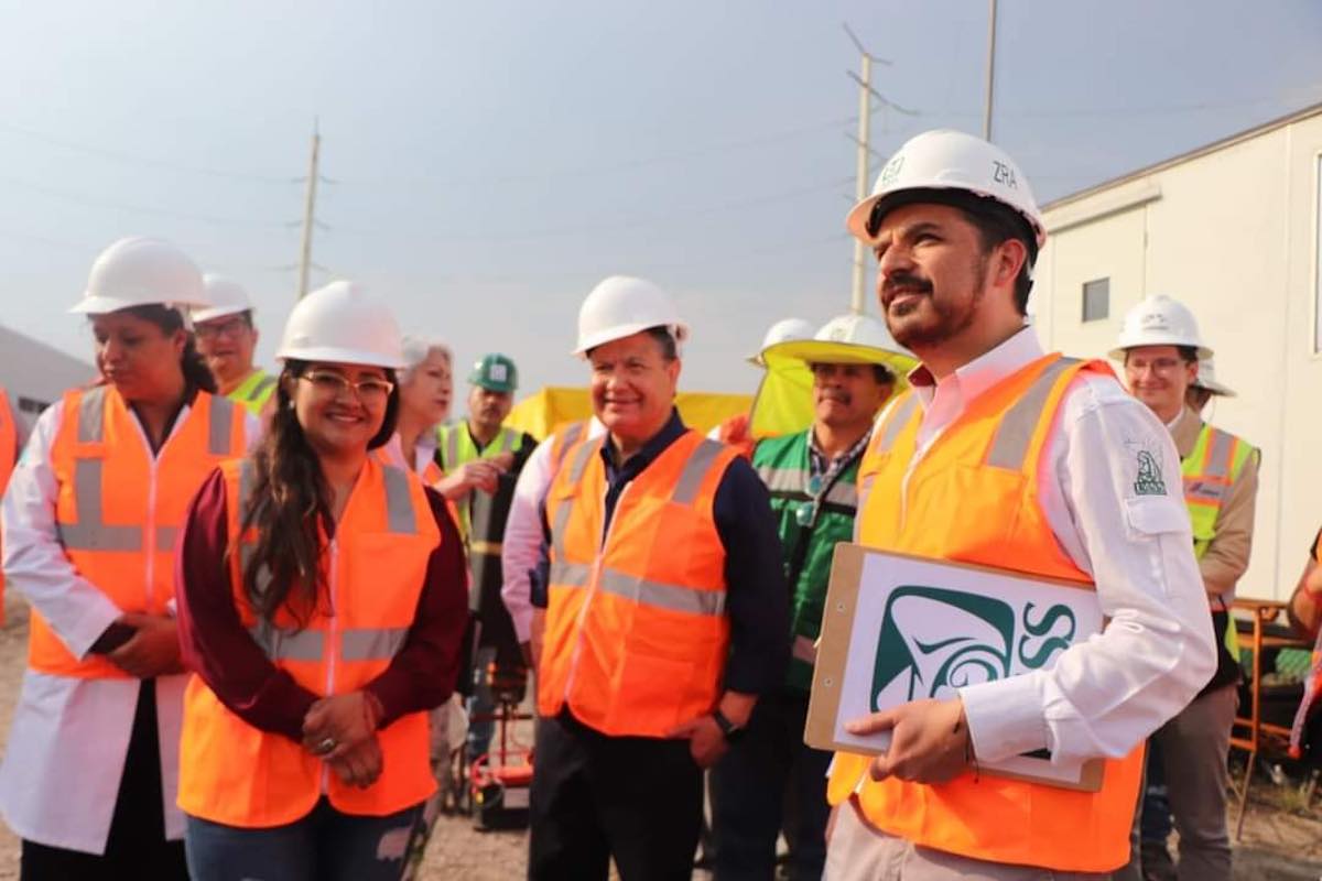 director-imss-julio-menchaca-obra-hospital-tlaxcoapan