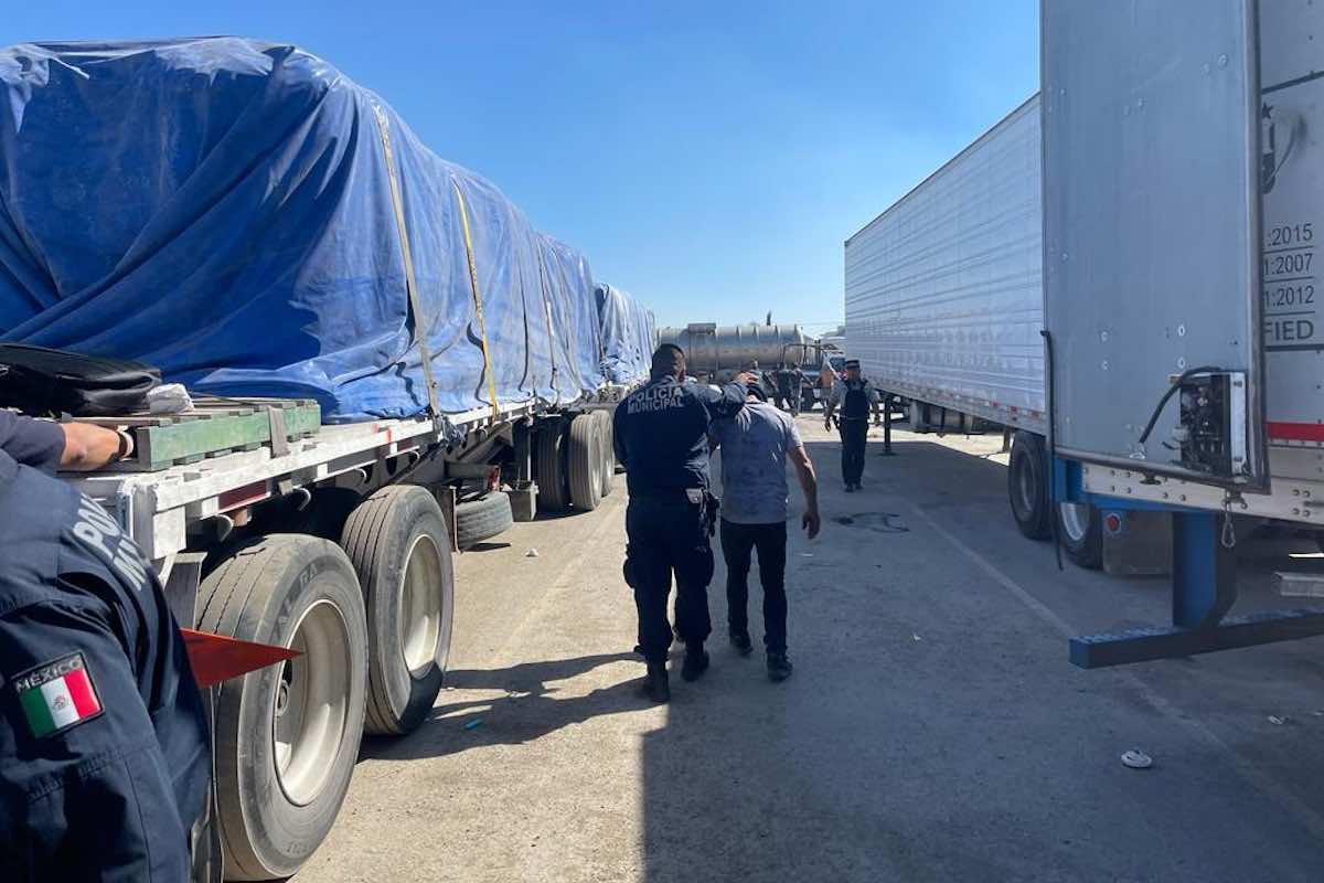 atrapan-asaltantes-tras-atraco-mexico-queretaro-tula