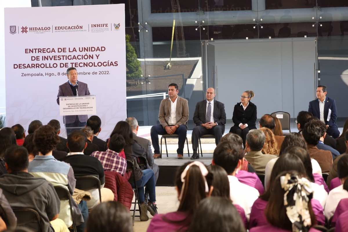 julio-menchaca-entrega-unidad-investigacion-upp