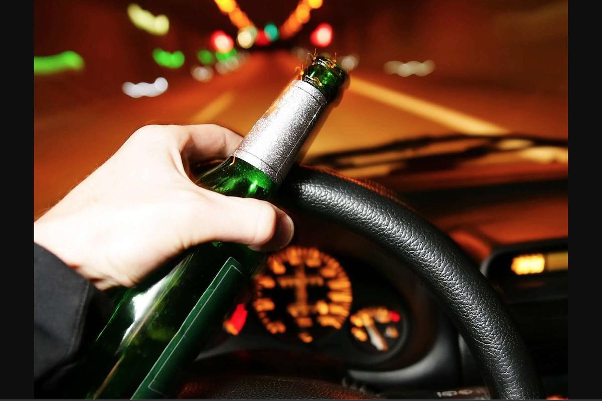 llaman-evitar-conducir-bajo-influjo-alcohol