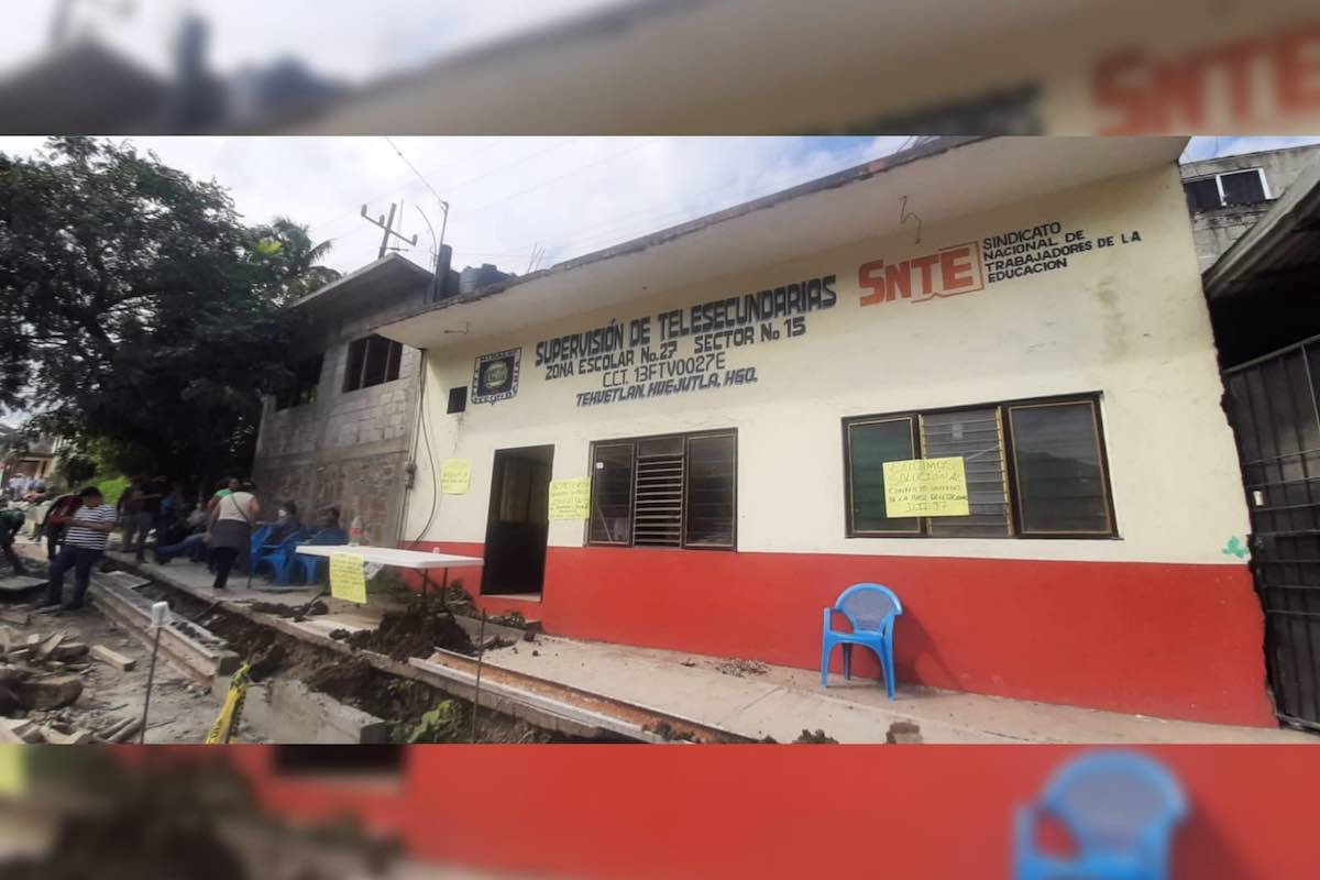 maestra-denuncia-favoritismo-supervisor-telesecundaria-huejutla